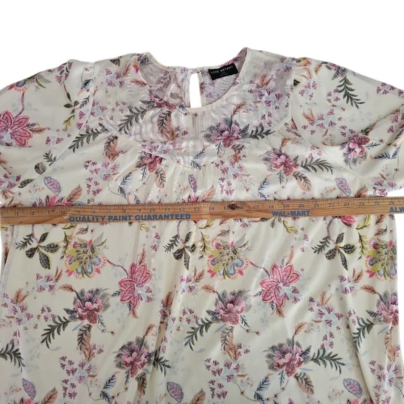 Lane Bryant Buttercup Yellow Floral Blouse Sz 18/20 Flowy Top Romantic Spring - Picture 11 of 14